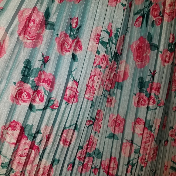 LuLaRoe Dresses & Skirts - Lularoe Floral Jill Skirt